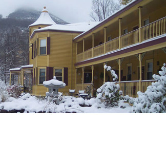 Fairlawn Inn in Hunter