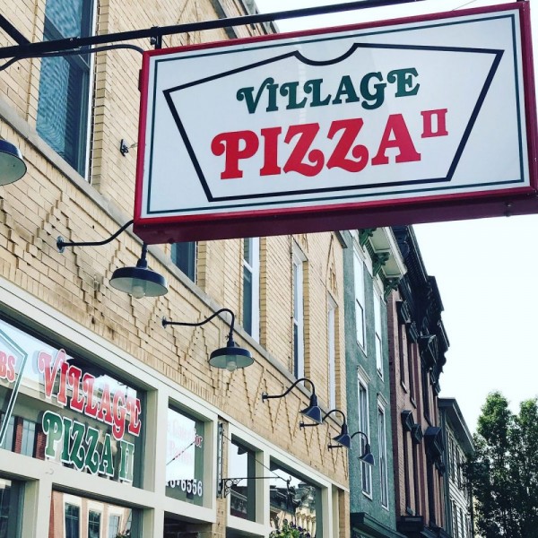 Village Pizza II Catskill Sign