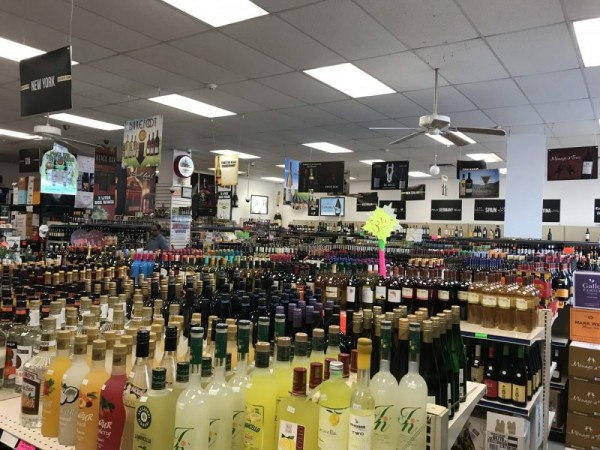 Catskill Liquors Catskill NY Interior