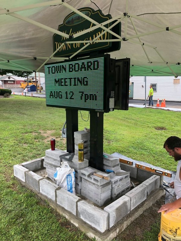 Town of Cairo sign base